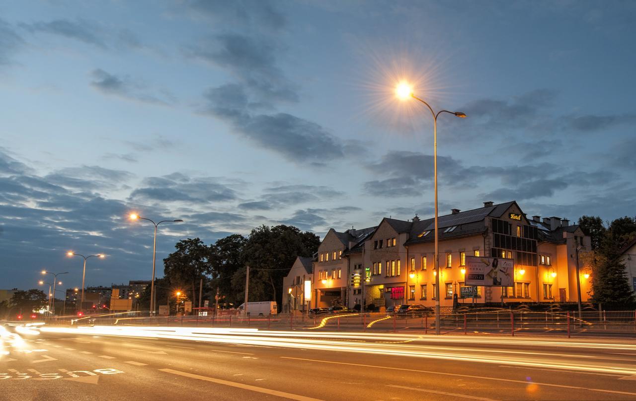 Hotel Pod Herbem -Pokoje Ozonowane Białystok Exteriér fotografie
